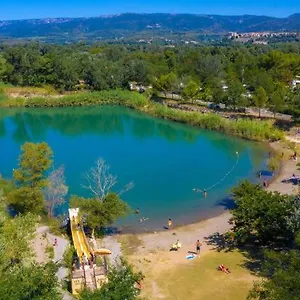 Camping Homair Domaine Des Iscles Mobil-home Climatise La Roque-d'Antheron
